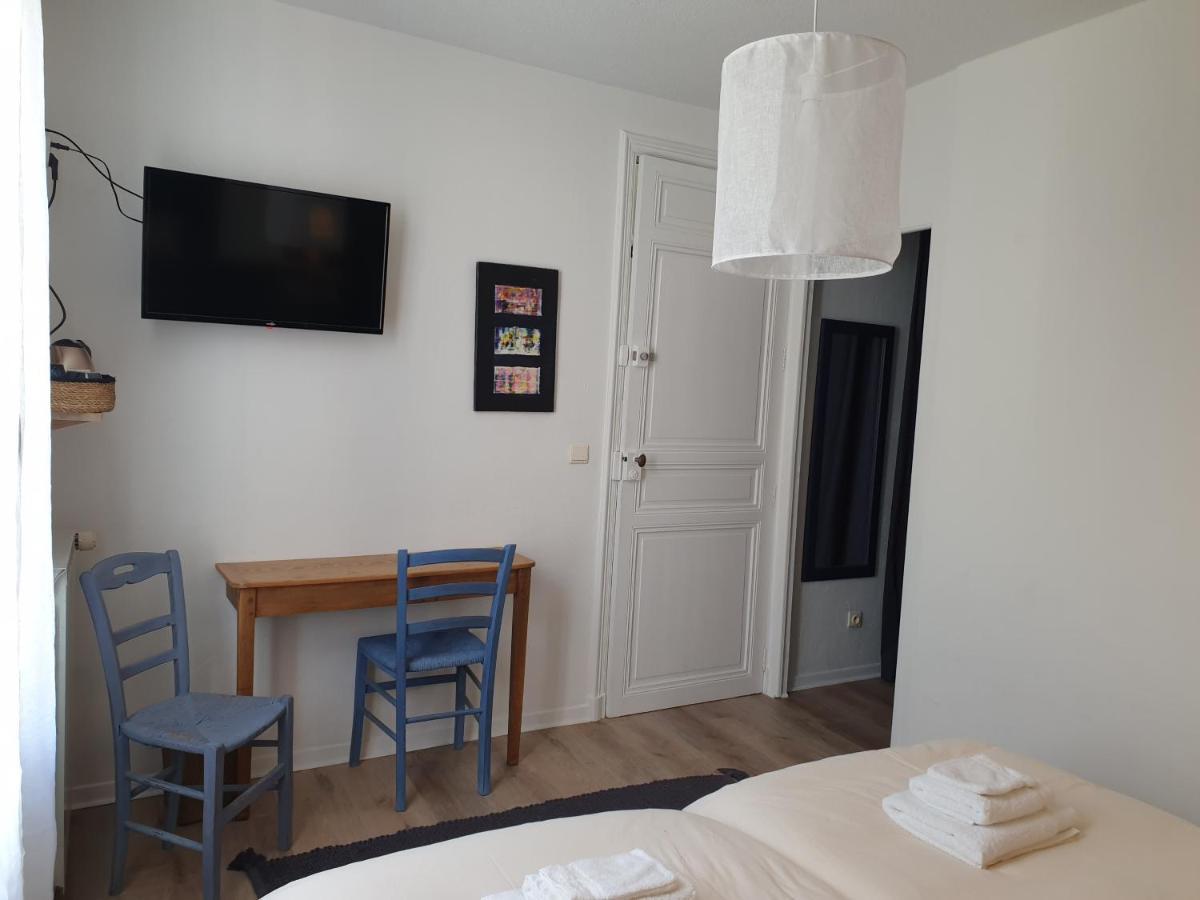 Chambres D'Hotes Et Gites- L'Abri Sous Roche Tautavel Экстерьер фото