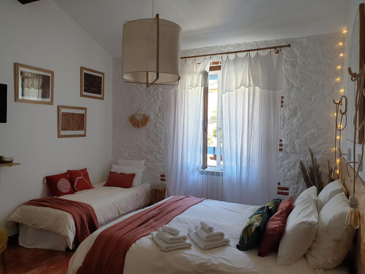 Chambres D'Hotes Et Gites- L'Abri Sous Roche Tautavel Экстерьер фото